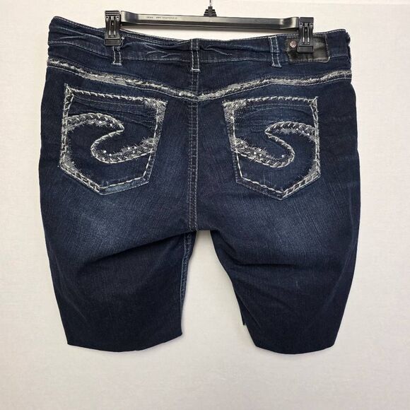 Silver Jeans Co. Suki Mid Short Distressed Denim Sz 16 - Picture 3 of 8
